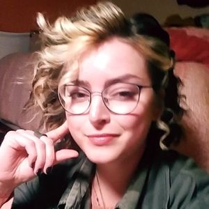 Meet your Posher, Madi